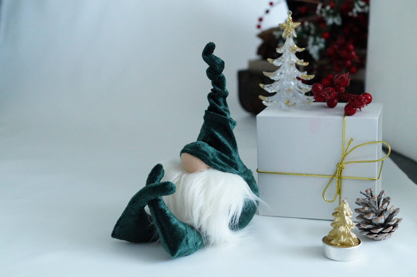 Gnomevillestudios - Green Velvet Christmas Elf gnome with over sized feet