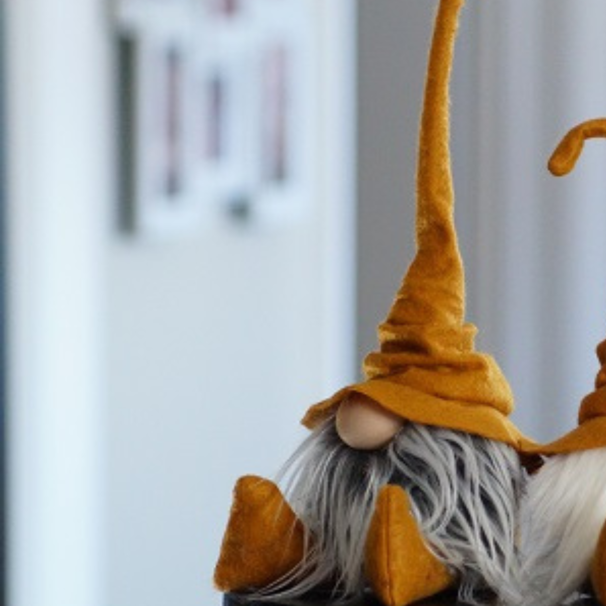 Gnomevillestudios - Fall Wizard Gnomes – All-Season Magical Book Shelf decor