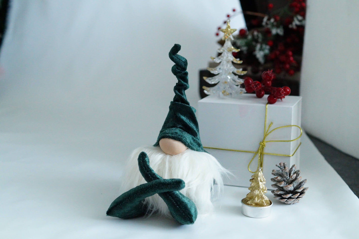 Gnomevillestudios - Green Velvet Christmas Elf gnome with over sized feet