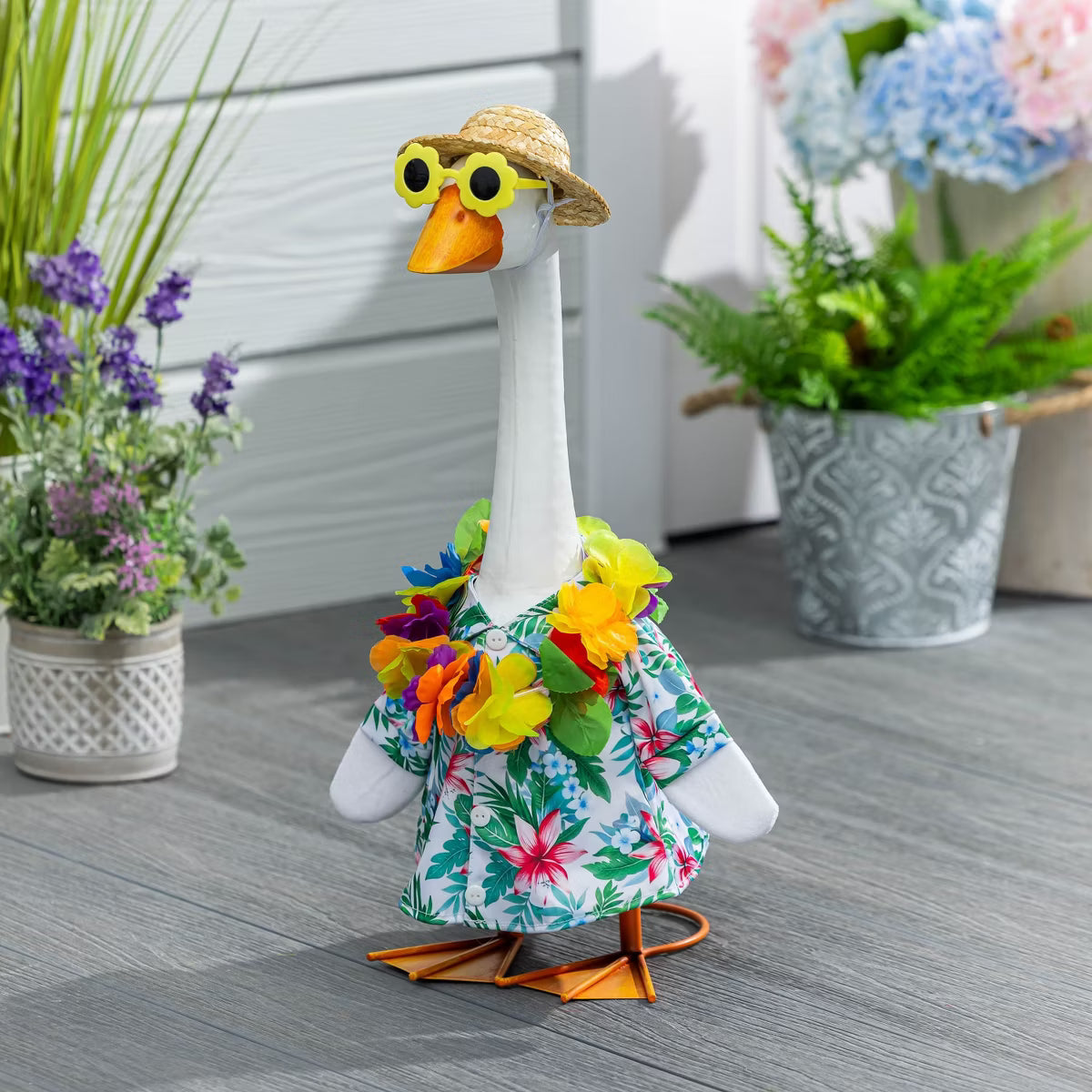 Giddy The Goose Hawaiian Vacation Outfit