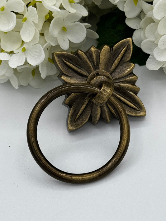 FOUR LEAF METAL KNOBS