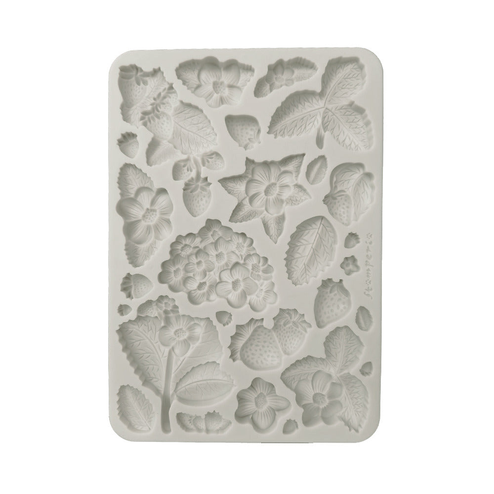 Stamperia - Hidden Grove Collection - Strawberries Mould A5