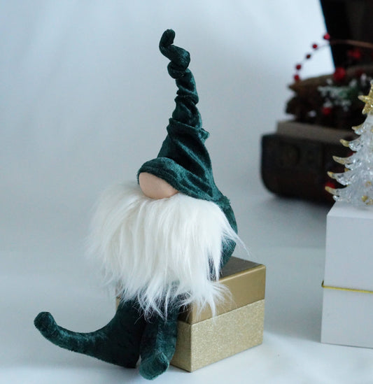 Gnomevillestudios - Green Velvet Christmas Elf gnome with over sized feet