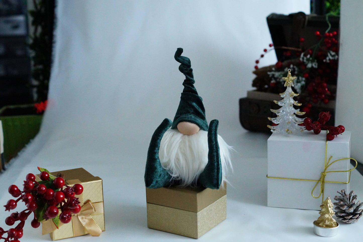 Gnomevillestudios - Green Velvet Christmas Elf gnome with over sized feet