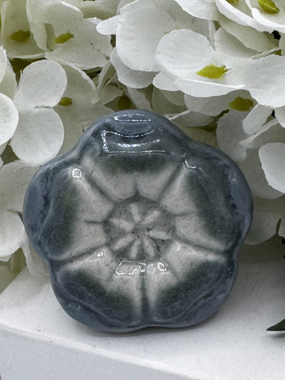 Azalea Grey Ceramic Knob