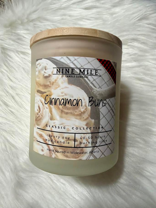 Nine Mile Candles - Cinnamon Buns