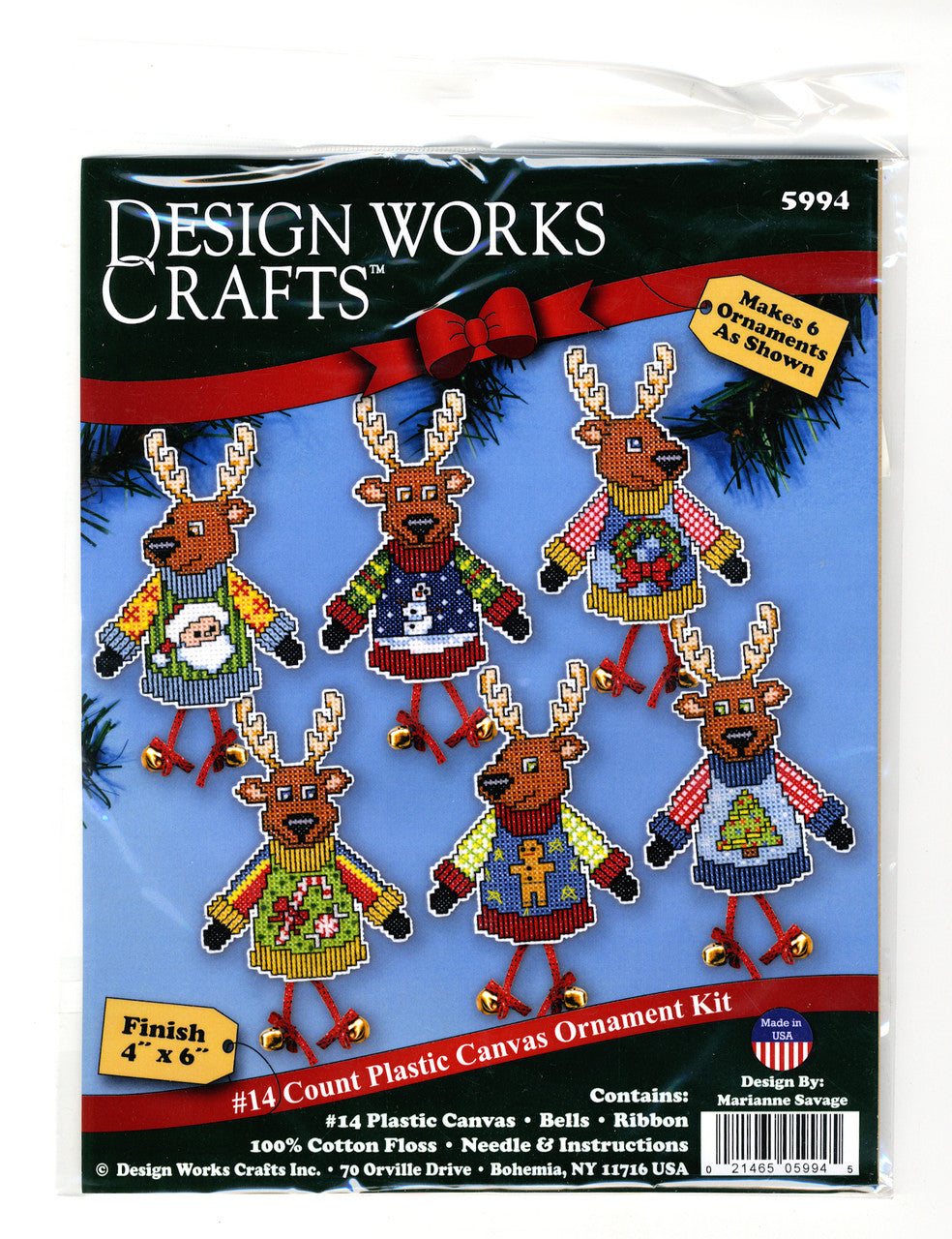 Design Works Crafts #14 Count Plastic Canvas Kit Reindeer