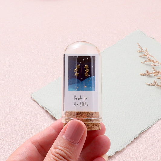 Reach For The Stars Earrings Gold