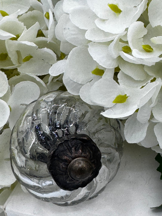 Cath Swirl Glass Knob