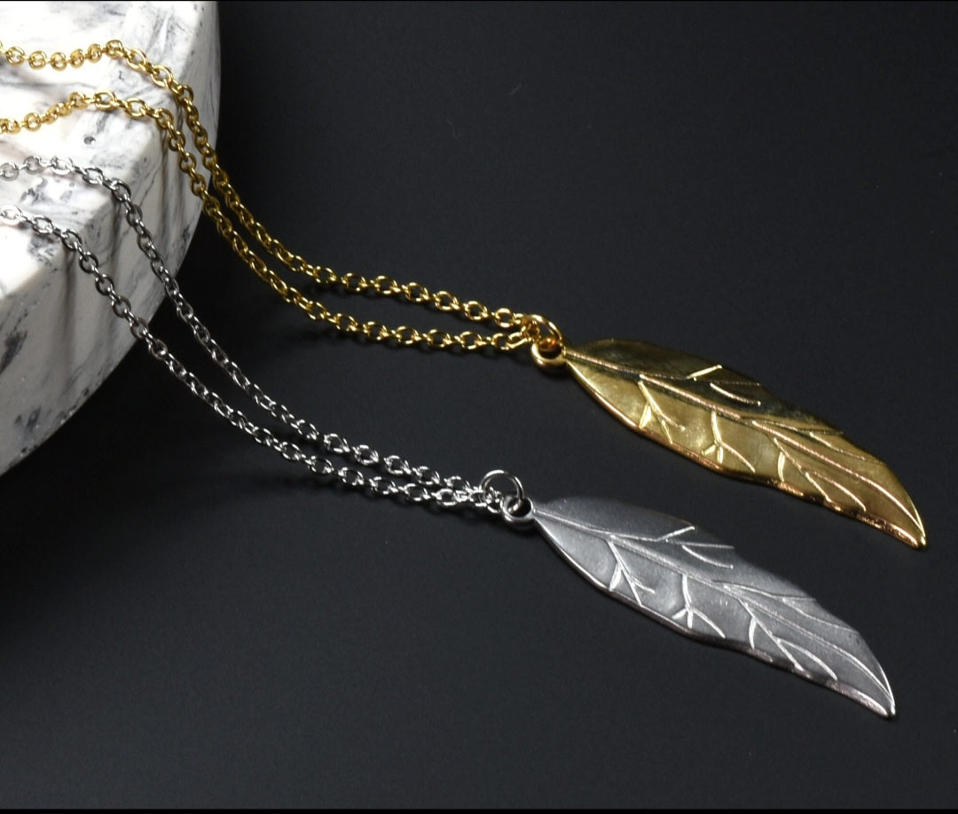 J&J Designs : Stainless Steel Feather 17"